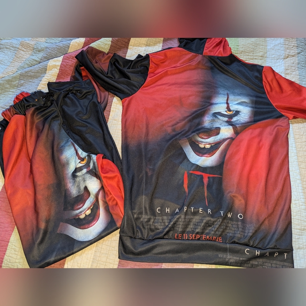 "IT Chapter 2" Hoodie & Jogger Set 2XL